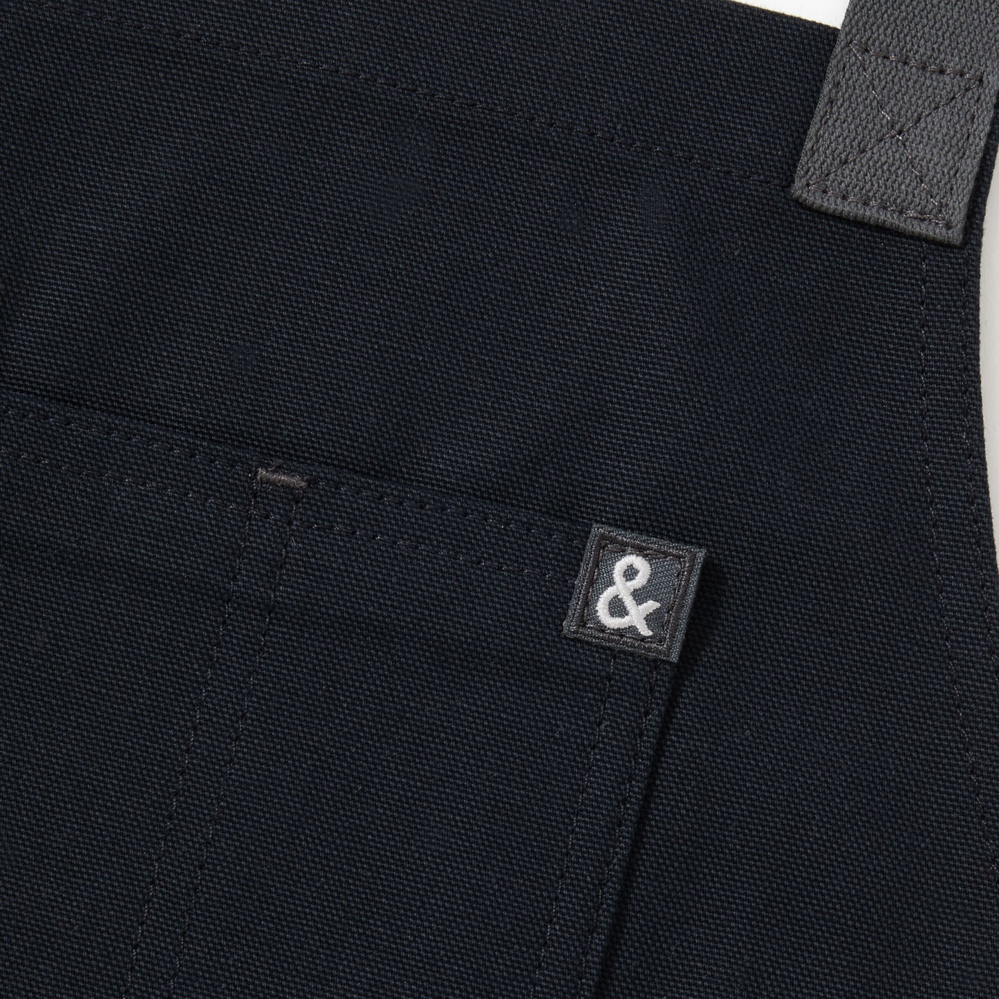 The All Day Crossback Apron - Midnight Blue