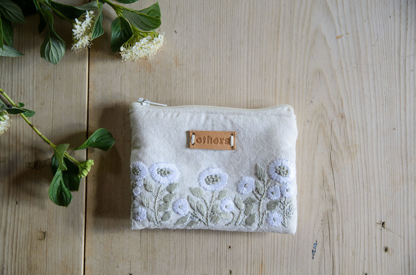 Others Purse Floral White Pale Green