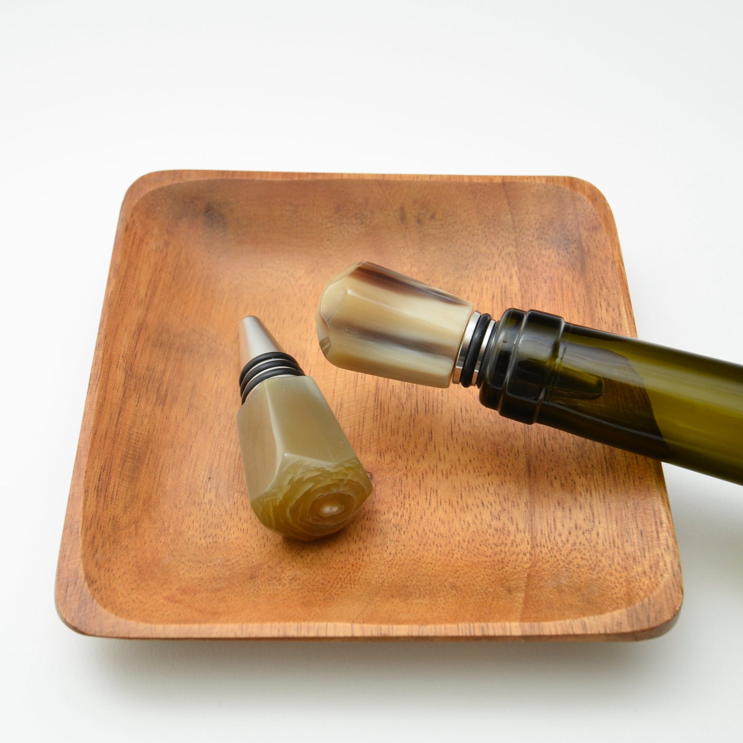 Horn Geometric Wine Stopper