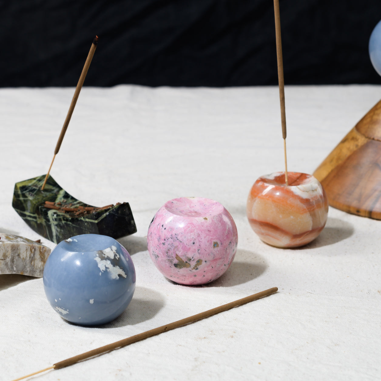 Gemstone sphere incense holder - Rhodonite pink